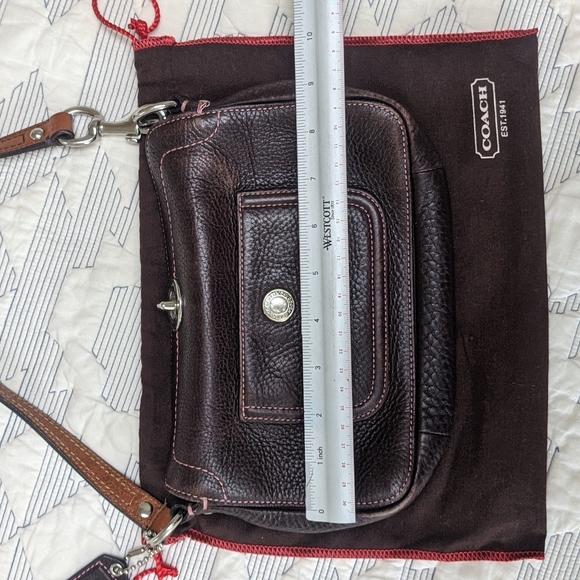 Coach Chelsea Pebbled Leather Turnlock Mini Small shoulder purse - Picture 2 of 11